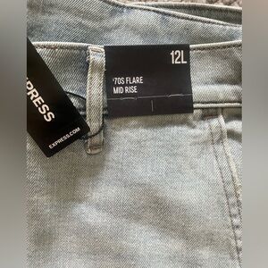 NWT Express 70s midrise flare